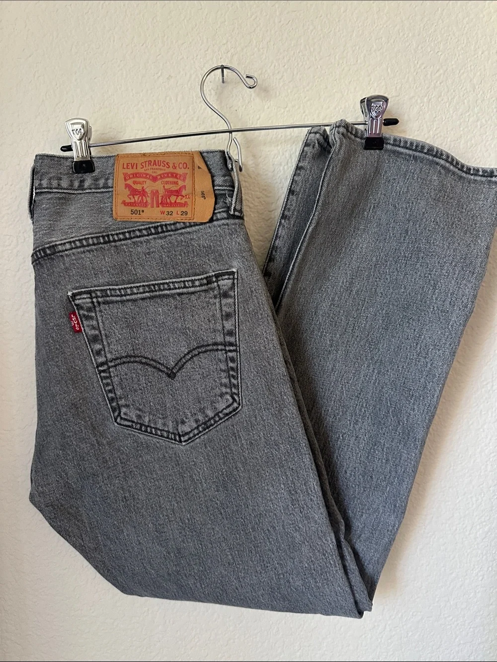 Levi's Men's Gray Slim Straight Jeans